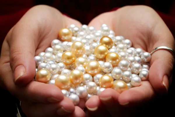 The Different Types of Pearls Found in Australia and Why Women Still Wear Them