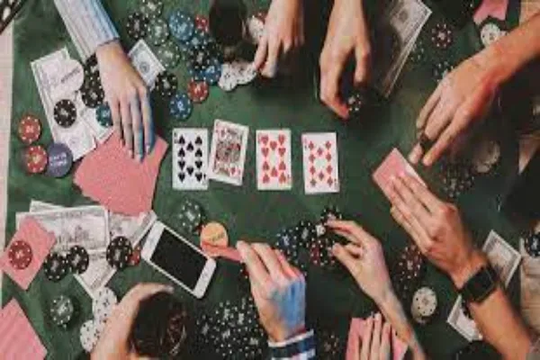 How To Choose The Perfect Poker Set For Your Game Nights