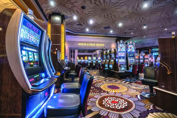 Online Poker Myths: What You Need to Know Before You Play