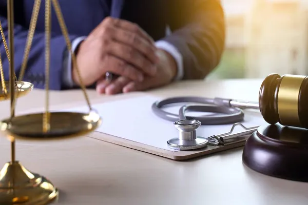 How a Medical Malpractice Lawyer Can Help You