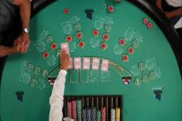 How to Play Casino Hold’em Online