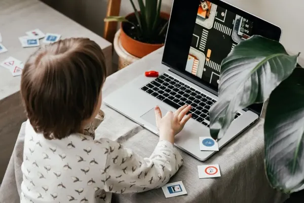 Can video games replace traditional teaching methods?