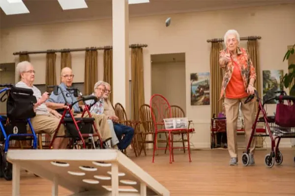 How Senior Living Communities Provide a Better Quality of Life