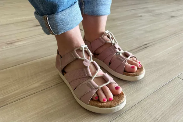 Top Reasons Women Should Invest in Comfortable Sandals