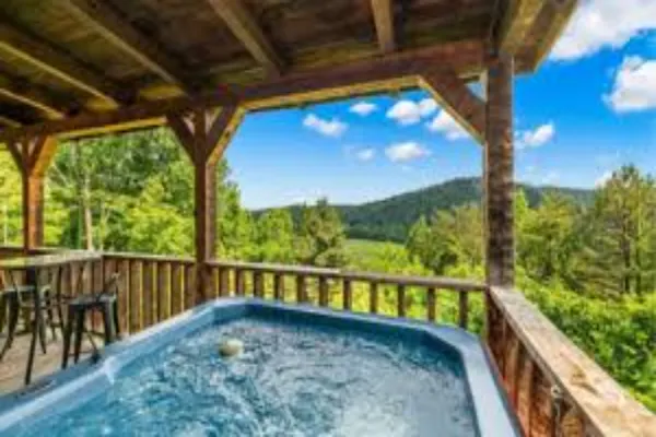 Intimate Escapes: Romantic Cabins in Tennessee for Two