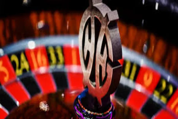 Evolution of Multiplayer Poker Rooms: From Physical Tables to Virtual Innovation