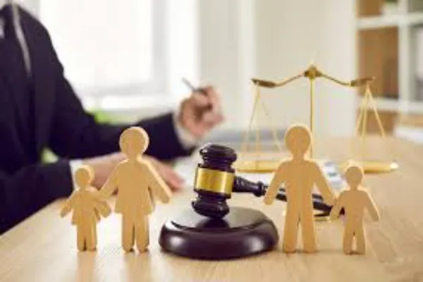 How to Prepare for Your First Meeting with a Family Law Attorney