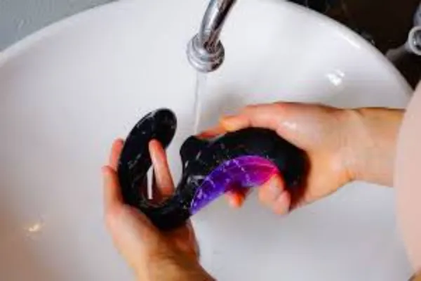 How to clean a vibrator?