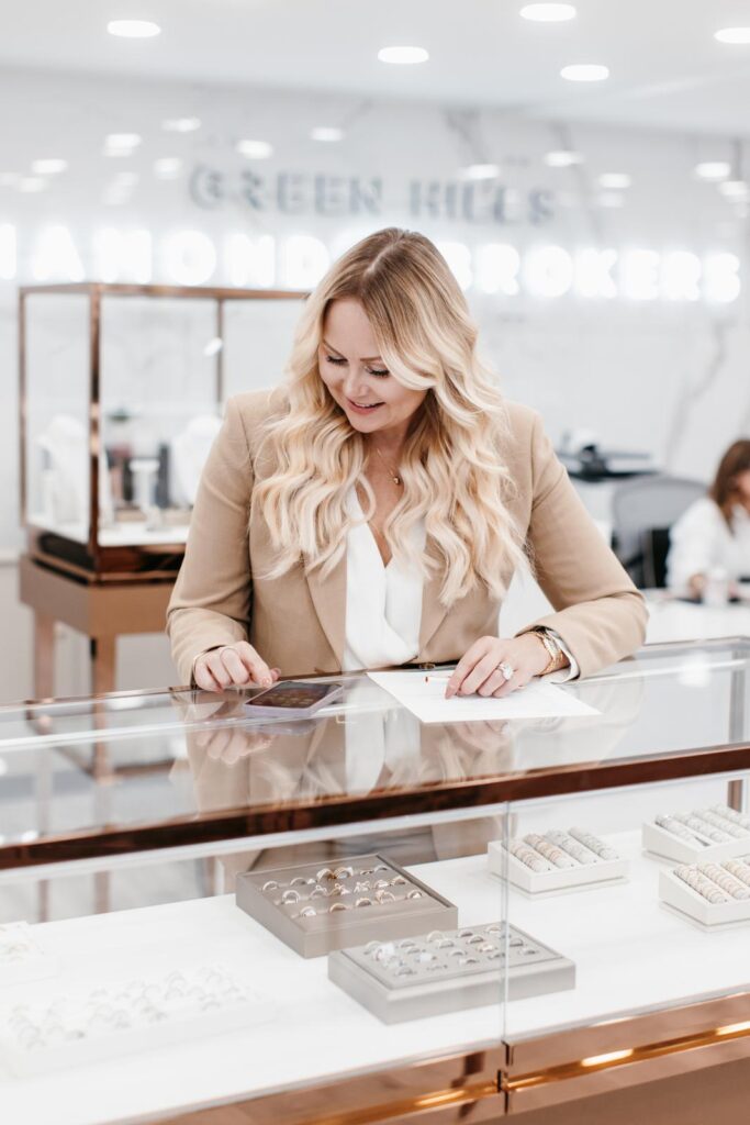 Jenny Michaeli - Diamond Expert & Jewelry Store Owner, "Green Hills Diamond Brokers"
