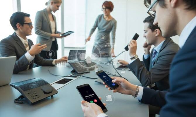 VoIP Telephony for Sales Teams: Increasing Productivity and Customer Reach