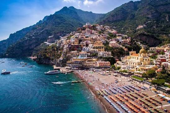 From Naples Airport to Positano, the advantages of planning a private transfer in advance