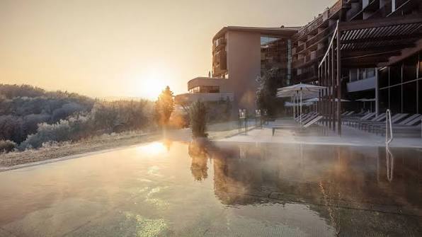 Active Luxury Travel: Balance Sports, Healthy Dining and Resort Entertainment